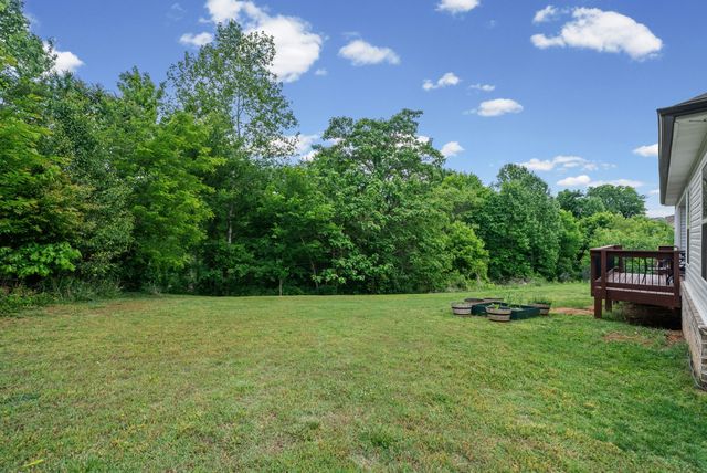 309 Wingfield Dr, Clarksville, TN 37043