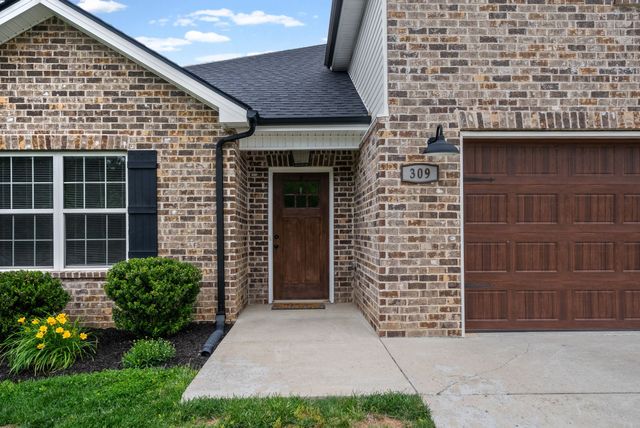 309 Wingfield Dr, Clarksville, TN 37043