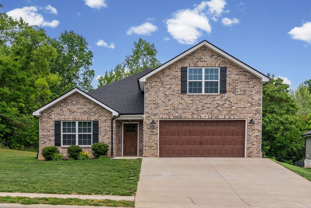309 Wingfield Dr, Clarksville, TN 37043