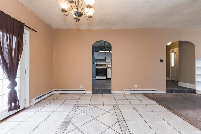 2408 N Pauline Avenue, Muncie, IN 47303