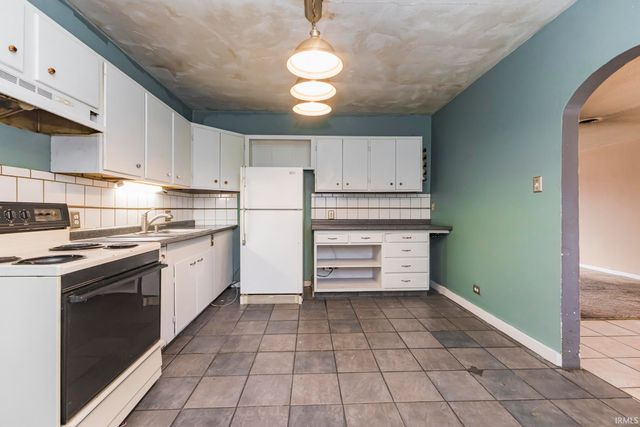 2408 N Pauline Avenue, Muncie, IN 47303