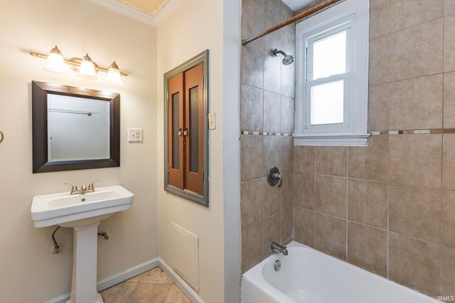 2408 N Pauline Avenue, Muncie, IN 47303