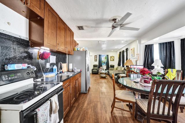 2815 ADAMS Street, Hollywood, FL 33020