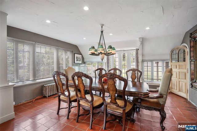 290 Clinton Place, Hackensack, NJ 07601