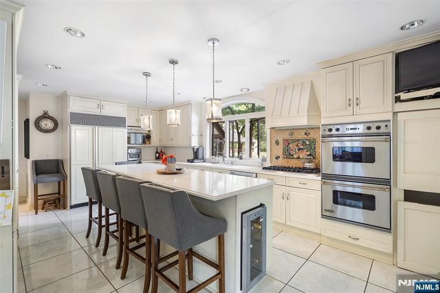 290 Clinton Place, Hackensack, NJ 07601