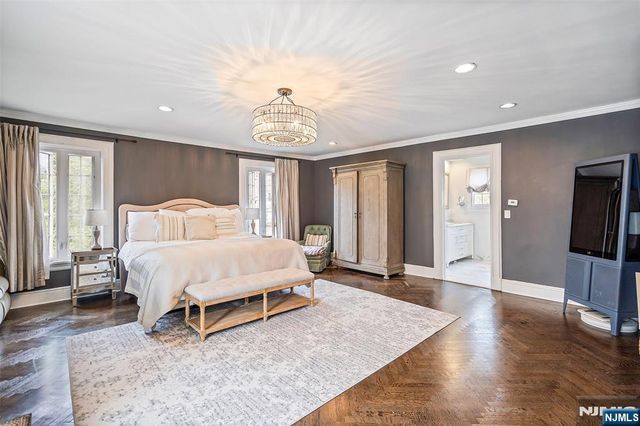 290 Clinton Place, Hackensack, NJ 07601