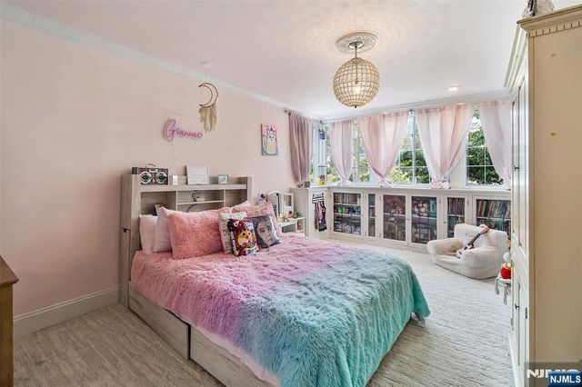 290 Clinton Place, Hackensack, NJ 07601