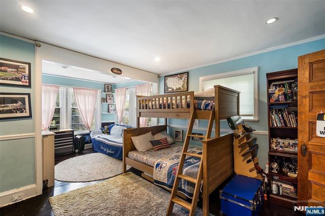 290 Clinton Place, Hackensack, NJ 07601