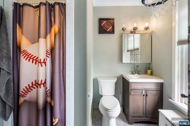 290 Clinton Place, Hackensack, NJ 07601