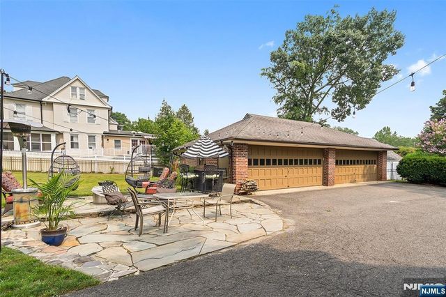 290 Clinton Place, Hackensack, NJ 07601