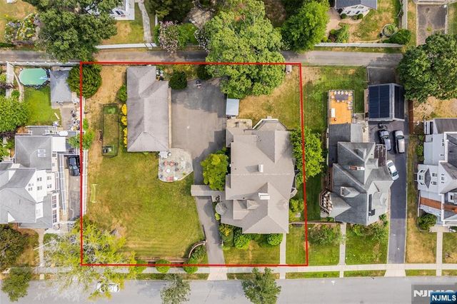 290 Clinton Place, Hackensack, NJ 07601