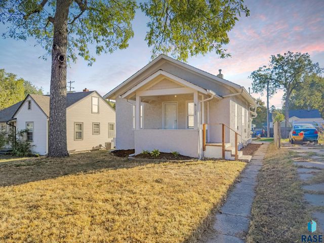 128 N Lake Ave Avenue, Sioux Falls, SD 57104