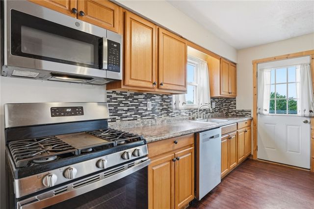 121 River View Blvd., Whitaker, PA 15120
