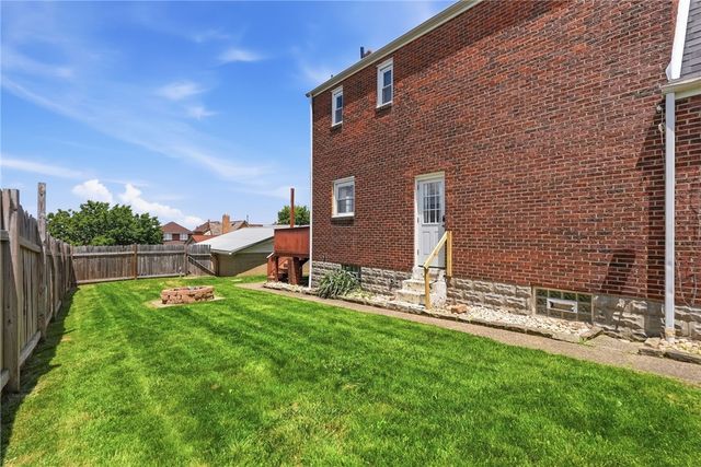 121 River View Blvd., Whitaker, PA 15120
