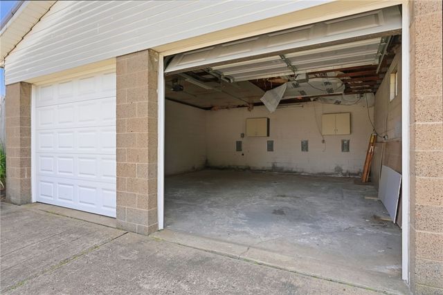 121 River View Blvd., Whitaker, PA 15120