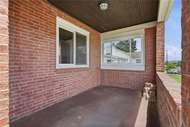 121 River View Blvd., Whitaker, PA 15120