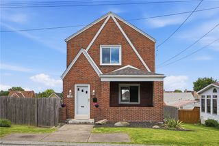 121 River View Blvd., Whitaker, PA 15120
