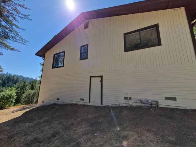 21640 Clute Canyon Rd, Volcano, CA 95689
