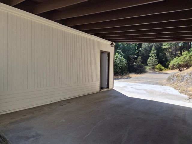 21640 Clute Canyon Rd, Volcano, CA 95689