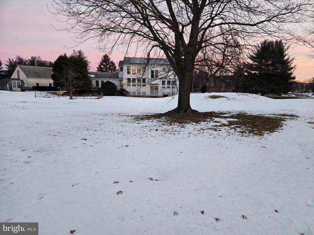 2276 S VALLEY FORGE RD, Lansdale, PA 19446