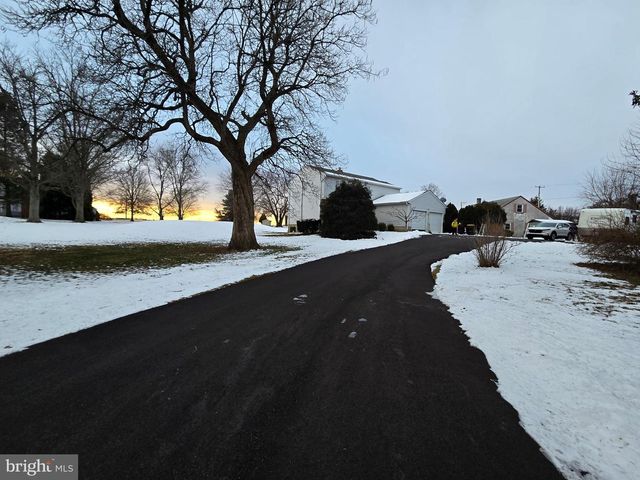 2276 S VALLEY FORGE RD, Lansdale, PA 19446