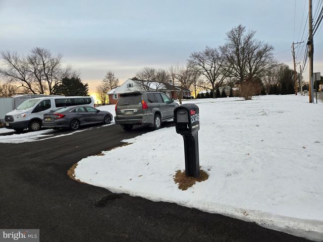 2276 S VALLEY FORGE RD, Lansdale, PA 19446