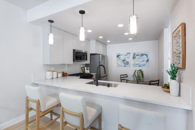 800 E Charleston Road 9, Palo Alto, CA 94303