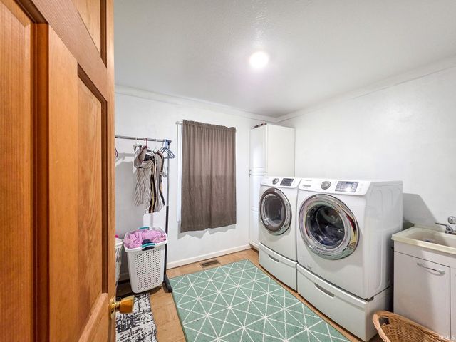 3117 E Bristol Street, Elkhart, IN 46514