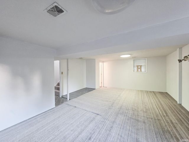 3117 E Bristol Street, Elkhart, IN 46514
