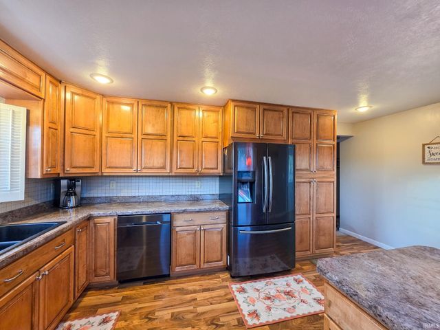 3117 E Bristol Street, Elkhart, IN 46514
