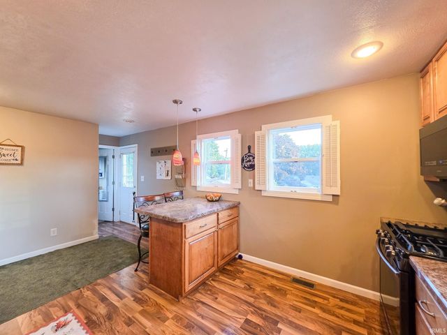 3117 E Bristol Street, Elkhart, IN 46514