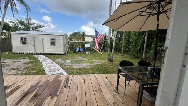 3000 N 72nd Way, Hollywood, FL 33024