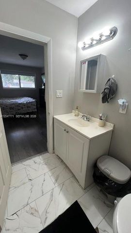 3000 N 72nd Way, Hollywood, FL 33024