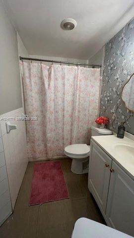 3000 N 72nd Way, Hollywood, FL 33024