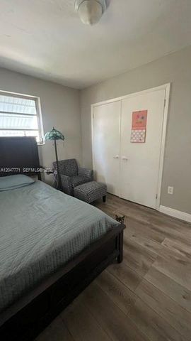 3000 N 72nd Way, Hollywood, FL 33024