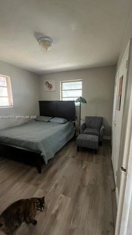 3000 N 72nd Way, Hollywood, FL 33024