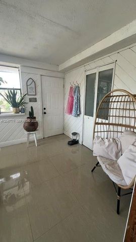 3000 N 72nd Way, Hollywood, FL 33024