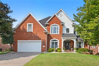 4409 W Hillside Drive, Rogers, AR 72758