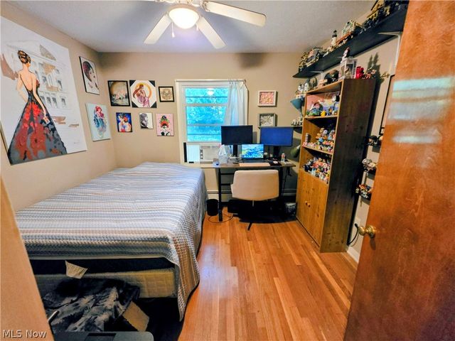 1585 Kingsley Avenue, Akron, OH 44313