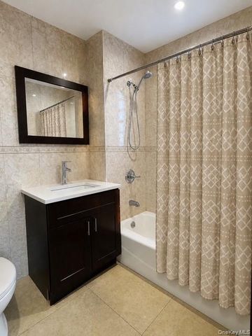 41-42 College Point Boulevard 7C, Flushing, NY 11355