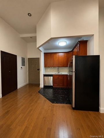 41-42 College Point Boulevard 7C, Flushing, NY 11355
