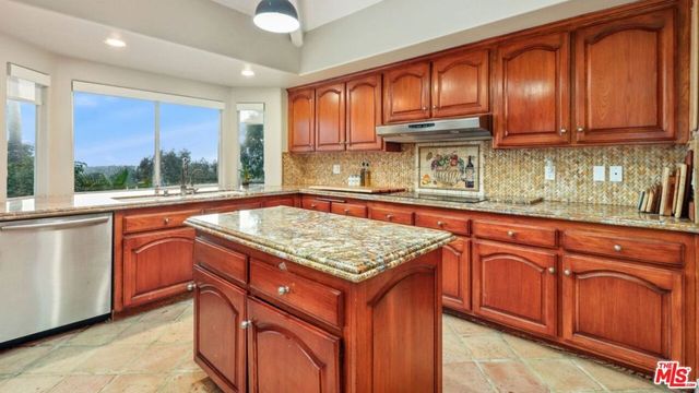 3548 Rosa Way, Fallbrook, CA 92028