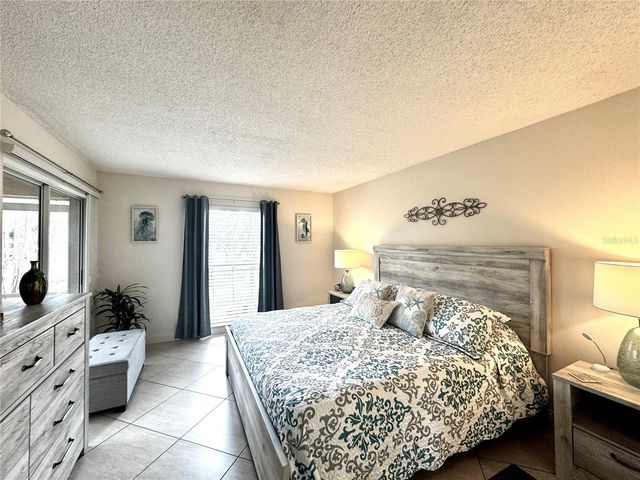 4377 LONGMEADOW 7, Sarasota, FL 34235