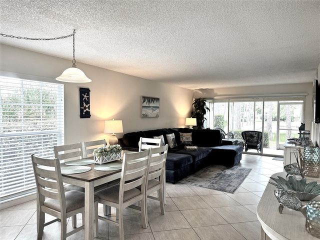 4377 LONGMEADOW 7, Sarasota, FL 34235