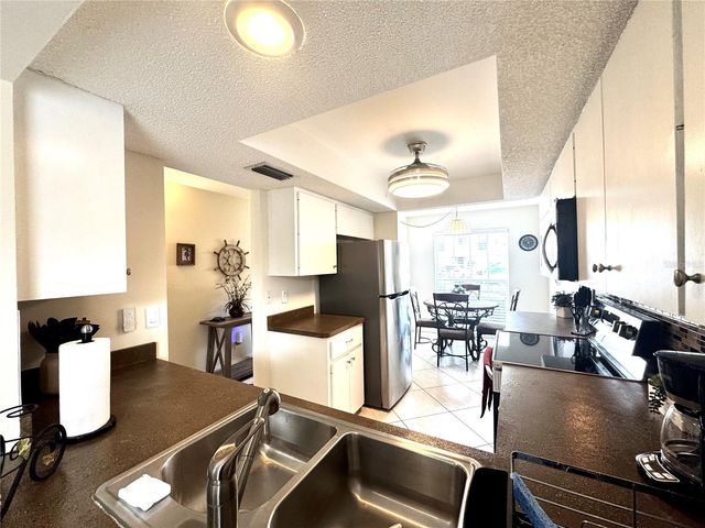 4377 LONGMEADOW 7, Sarasota, FL 34235