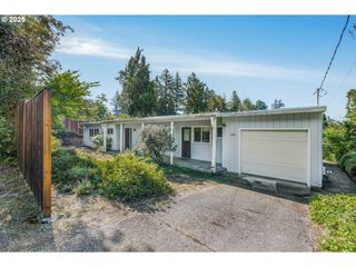 3206 Sw HAMILTON Ct, Portland, OR 97239