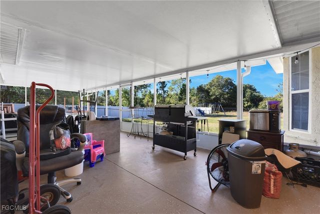 521 Grant AVE, Lehigh Acres, FL 33972