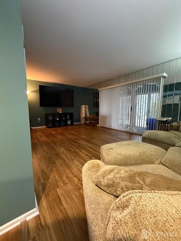 125 Archery Court, Old Bridge, NJ 08857