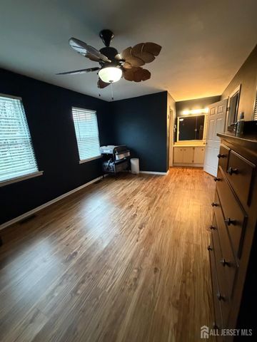 125 Archery Court, Old Bridge, NJ 08857