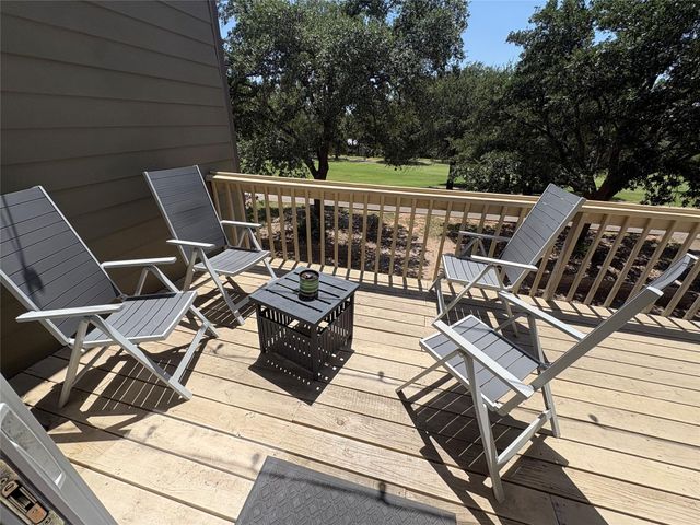 553 Demarett DR, Point Venture, TX 78645